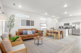 Modern Bentonville Home 3BR + Office - 4