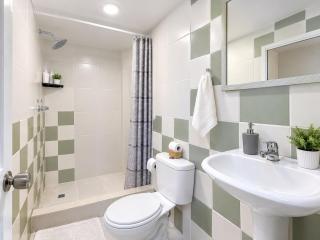 Town Apartment with terrace 4 bedrooms 3 baths - 7