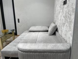 Nest One 043, B - 4