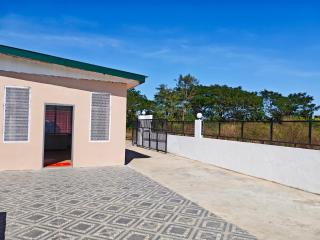 Agape Country House with Large Garden - 9