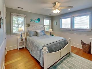 Harrisons Hideaway - 2