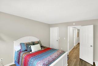 Spacious Fishers 3BR Fishers District - 4