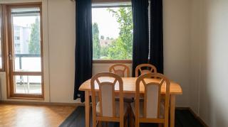 Cozy 2BR Near Sello Mall - Tram, Train & Market - 1