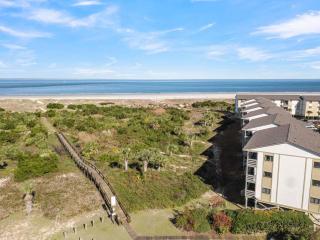 Lighthouse Point 6C - 8