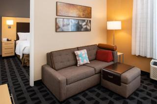 TownePlace Suites by Marriott Bakersfield West - 6