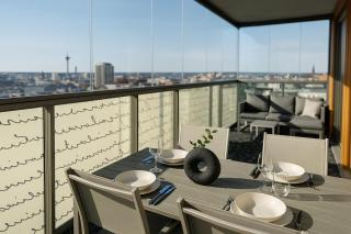 City Home Finland Panorama Suite - New Luxury Suite with Own SAUNA, One Bedroom, Spacious Balcony with City Views and Great Location next to Nokia Arena - 4