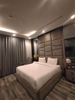 Vorano Boutique Hotel - 0