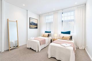 The Hudson 3BR Bright Courtenay Place Townhouse - 7
