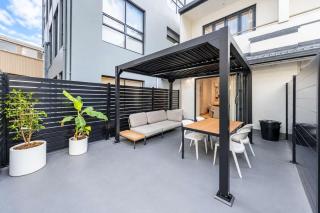 The Hudson 3BR Bright Courtenay Place Townhouse - 6