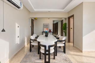 Cairo Homes Stylish 2BR Nile View Apartment - 7