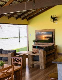 Casa na beira da represa em condomínio de chácaras - 7