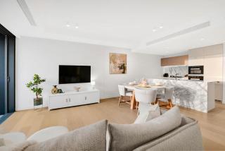 Jewel 27 Luxury 5 Star Beachfront King & Queen - 6