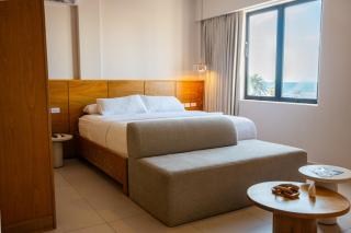 Costa Elegante Hotel & Suites - 4