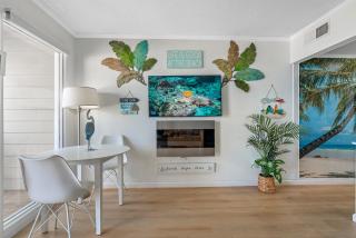 Paradise Beach Sailport Resort Condo - 2