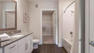 Landing Incredible 2BD Gym - 6