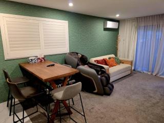 2-Bedroom Townhouse At 56 Stewart Street - 2