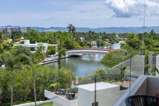 Condominium with Wonderful View and Large Pool - 1