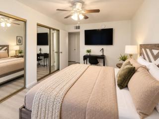 Furnished 2BR Pool & Gym Near UNLV - 5
