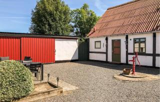 Beautiful Home In Aakirkeby With Wifi - 4