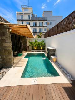 Little Hidden 2BR Villa 5 Min to Beach - 1