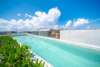Huaya 101 - Groundfloor Studio w Rooftop Pool - 0