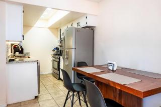 3BR Eastside Home Refrigerated A/C & Garage - 5