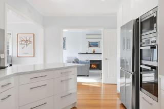 River and Mountain View Retreat, Sleeps 8 - 5