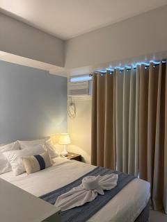 Luxe Condo inside IT Park - Free use of pool - 7