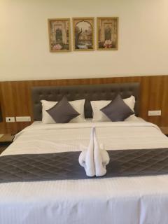Hotel Sai Saran - 1