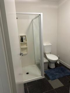 A room close to the City - 2