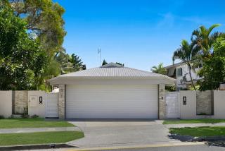 2BR Paradise at Riviera - 3