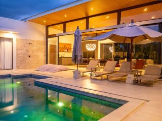 Villa Ami 3Br & Private Pool & Garden - 3