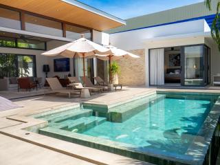 Villa Ami 3Br & Private Pool & Garden - 4