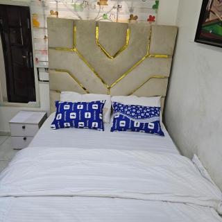 Luxury One Bed with Parlour - 7