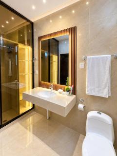 Luxe Heights Apartments - 2