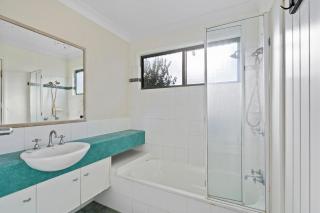 Surf & Stay - 50m to Main Beach - 2