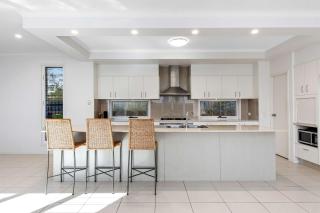 Sand and Sea Beach House - 3