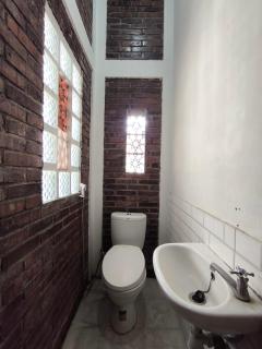 The Alamanda's Family Homestay - 9