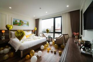 Moon Premium Hotel With Outdoor Swimming Pool - 0