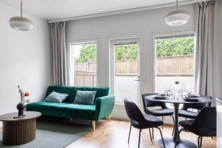 Two bedroom townhouse with sauna and private garden - 3