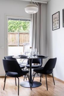 Two bedroom townhouse with sauna and private garden - 2