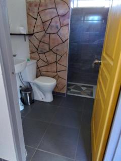 POE Bungalow - 9