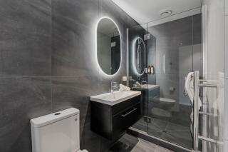 Townside Retreat | Twilight - 1