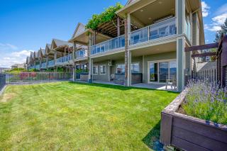 Full House with Amazing Okanagan Views and Hot Tub - 5