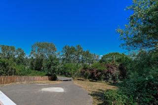 Private 4BR House Free Parking Near Airport &Mall - 9