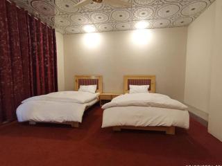 ROYAL Hotel - 4