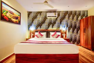 Revking - Hotel Mannat Crown l Hotel Near Rohini East Metro Station 3-star Hotel l Rohini , New Delhi, India, Delhi - 9