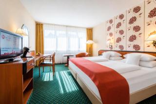 Best Western Plus Delta Park Hotel - 3