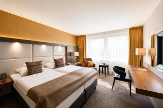 Best Western Plus Delta Park Hotel - 2