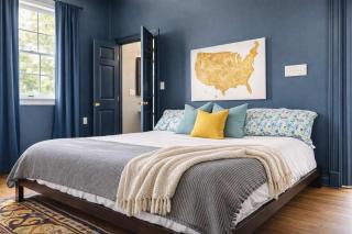 Stylish king studio in the heart of the Highlands - 7